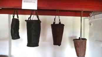 Eimer aus Leder im Spritzenhaus Sönderho Fanö