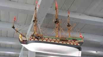 Fregatte in der Kirche von Nordy auf Fanö