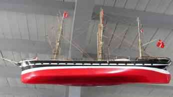 Votivschiff Norske Love in der Kirche von Nordy auf Fanö