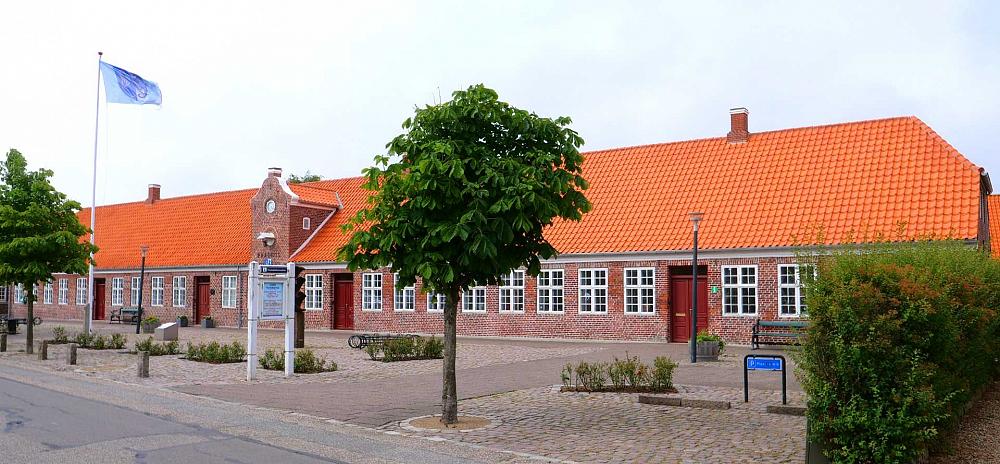 Rathaus von Nordby auf Fanö mit Touristeninformation