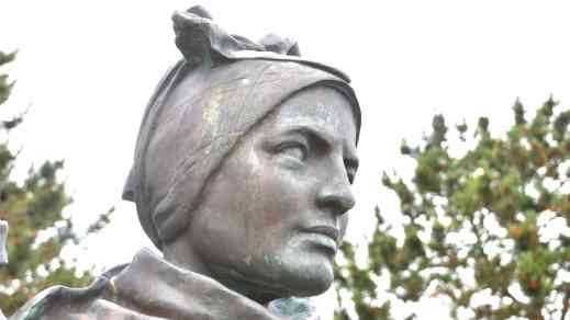 Maritimes Denkmal Sönderho auf Fanö - wartende Frau